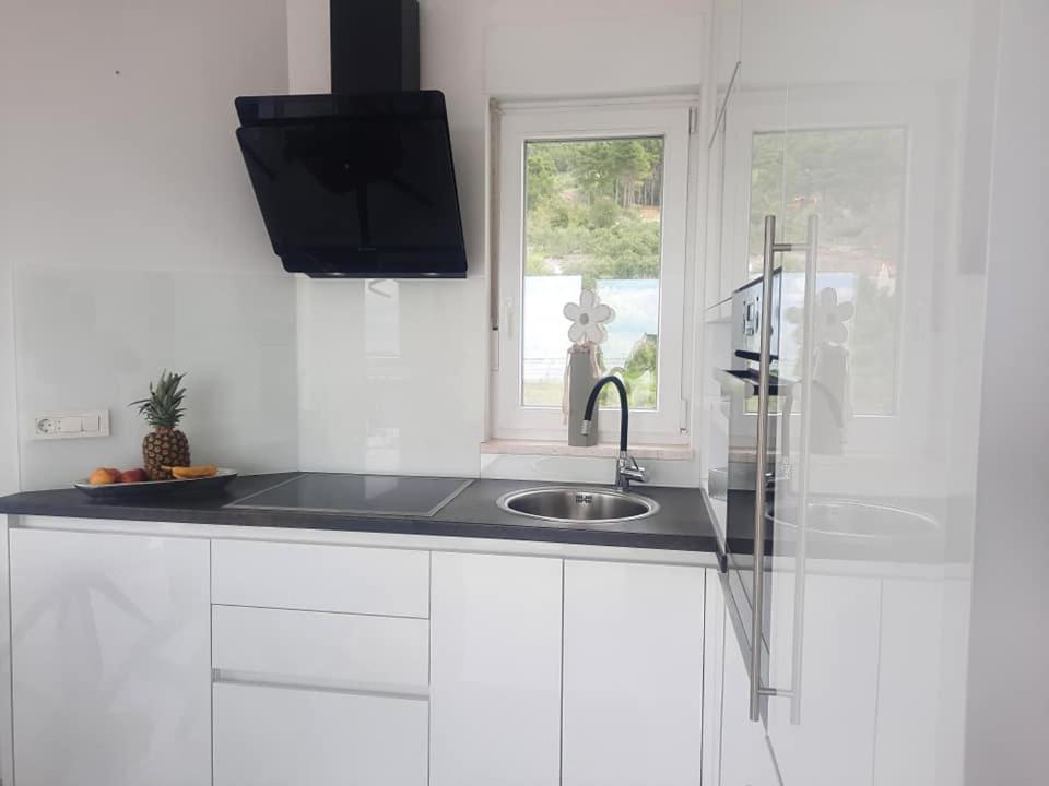 Apartment Anny De Luxe With Sea View Makarska Exterior photo