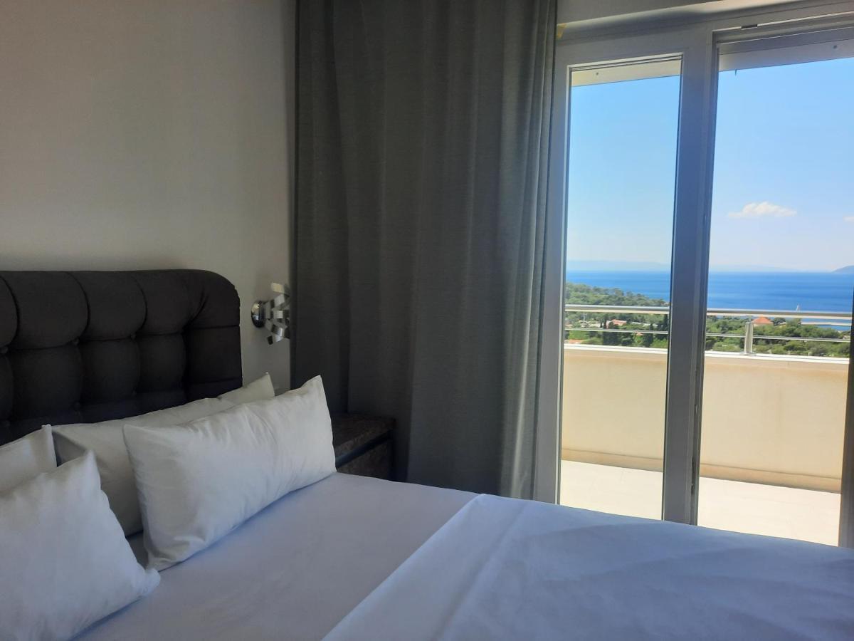 Apartment Anny De Luxe With Sea View Makarska Exterior photo